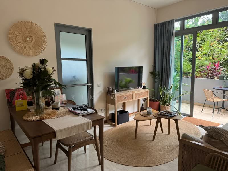 Viz at Holland, 221 Queensway, 2 Bedrooms, 1,033 sqft, Condominium For Sale, by Kim Wang, 60091854 - Living Room - PropertyGuru.com.sg