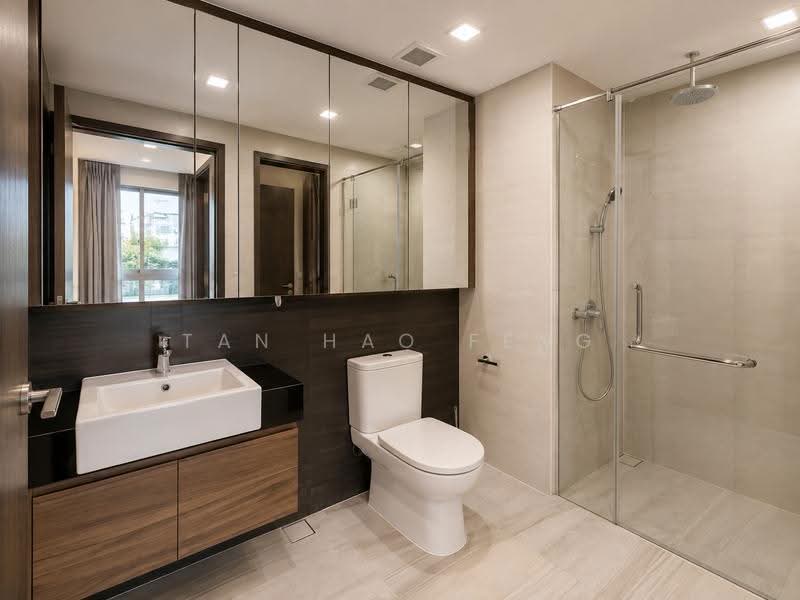 Jade Residences, 1 Lew Lian Vale, Hougang / Punggol / Sengkang, 3 Bedrooms, 915 sqft, Apartment For Sale, by Tan Hao Feng, 60091993 - Bathroom - PropertyGuru.com.sg