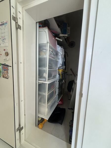 Bomb shelter 