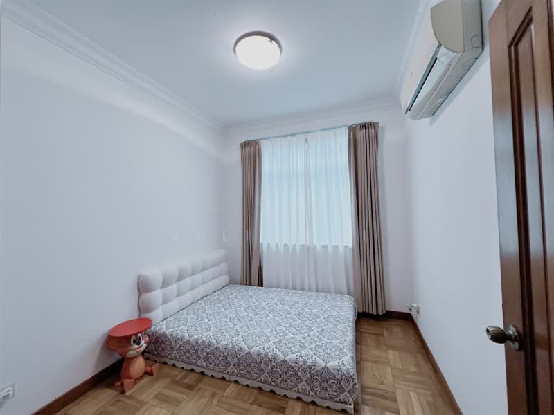 Spring Grove, 53 Grange Road, 3 Bedrooms, 1,335 sqft, Condominium For Rent, by Julian Li, 60092013 - Bedroom - PropertyGuru.com.sg