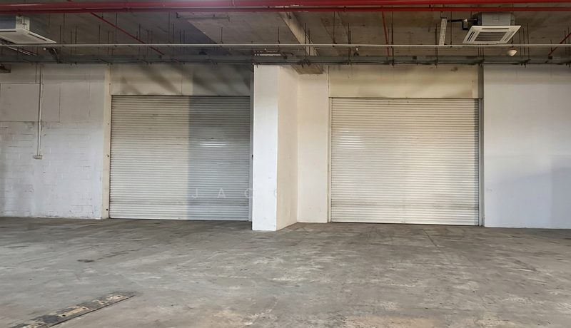 West Connect Building, 10 Buroh Street, 2,400 sqft, Factory / Workshop (B2) For Sale, by Jacq Ng, 60092387 - Dual shutter - CommercialGuru.com.sg