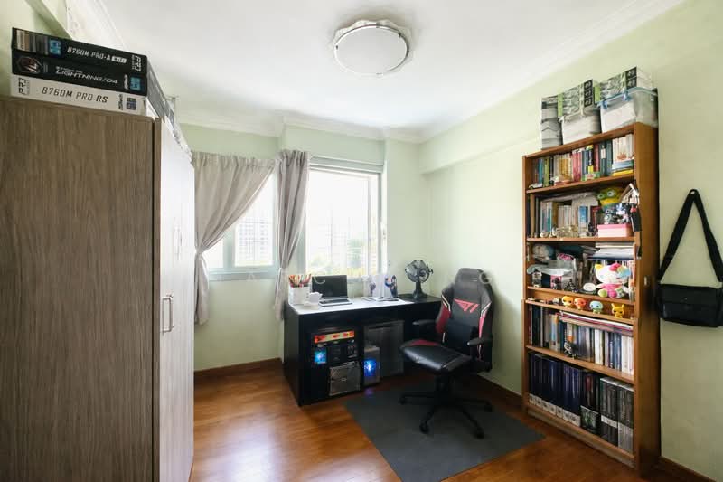 Palm Gardens Condominium For Sale at S$ 1,680,000 | PropertyGuru Singapore - Common Bedroom 2