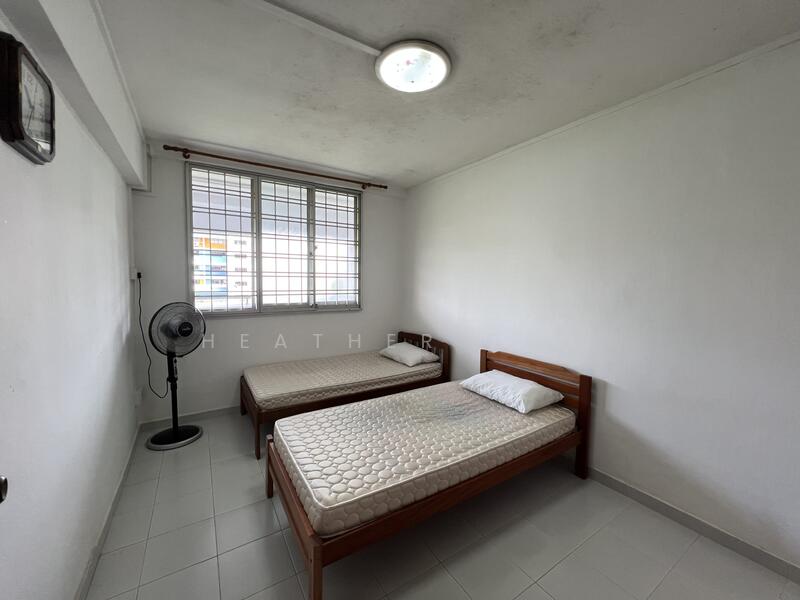 280 Bukit Batok East Avenue 3, 280 Bukit Batok East Avenue 3, 2 Bedrooms, 698 sqft, HDB Flat For Rent, by Heather Tan, 60092678 - PropertyGuru.com.sg