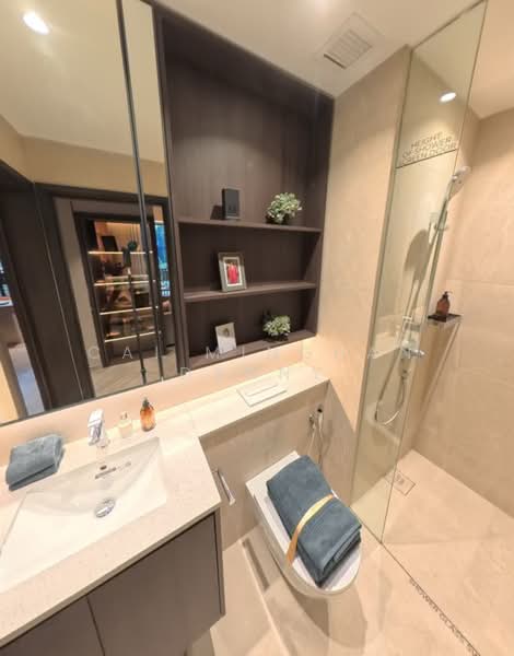 Springleaf Residence, 811 Upper Thomson Road, 4 Bedrooms, 1,259 sqft, Condominium For Sale, by Cai MingHan Danny, 60092709 - Bathroom - PropertyGuru.com.sg