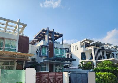 For Sale - Beautiful & Almost New! Corner Terrace near Changi Expo, Simei, Tanah Merah