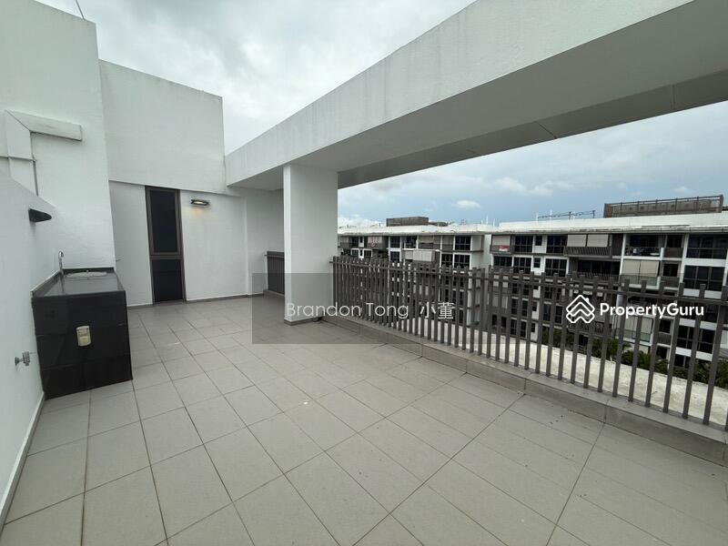 Roof Terrace 2