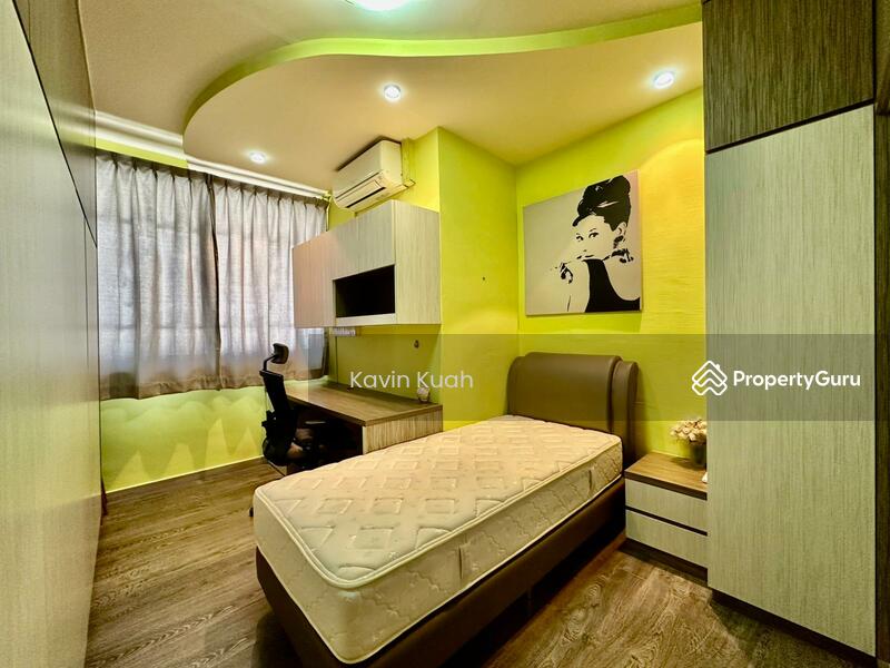 For Sale - 861A Tampines Avenue 5