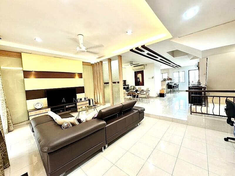 For Sale - ⭐️LAST OFFER $4.XXM⭐️500M MRT⭐️CORNER TERRACE⭐️低于估值的拐角排屋⭐️