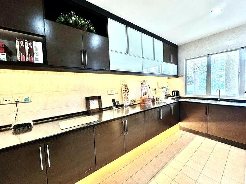 For Sale - ⭐️LAST OFFER $4.XXM⭐️500M MRT⭐️CORNER TERRACE⭐️低于估值的拐角排屋⭐️