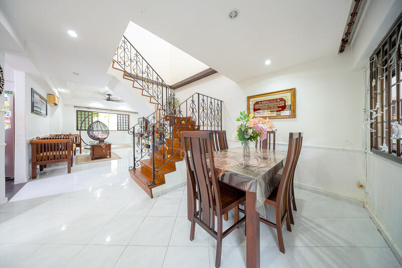 For Sale - 658 Woodlands Ring Road