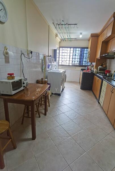 For Sale - 627 Yishun Street 61