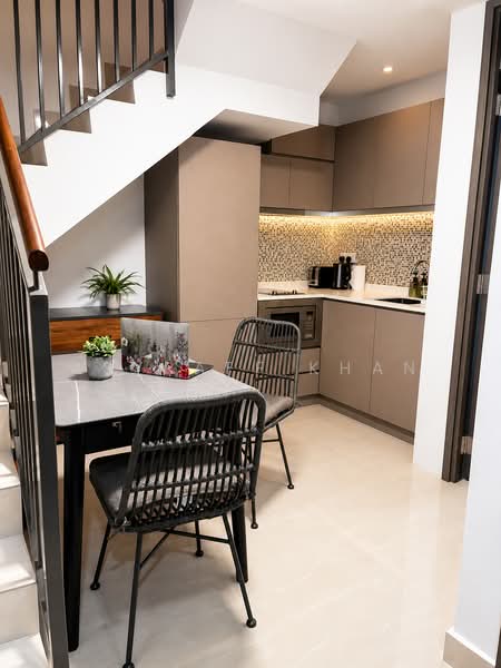 Guillemard Suites, 213 Guillemard Road, Eunos / Geylang / Paya Lebar, 2 Bedrooms, 840 sqft, Apartment For Sale, by Asyraff Khan, 60093063 - Kitchen - PropertyGuru.com.sg