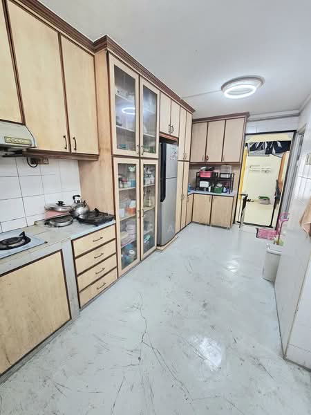 930 Hougang Street 91, 930 Hougang Street 91, 3 Bedrooms, 1,292 sqft, HDB Flat For Sale, by Ng Jonathan, 60093168 - Kitchen - PropertyGuru.com.sg