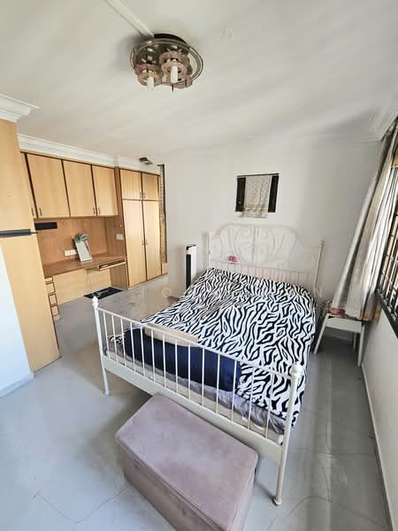 930 Hougang Street 91, 930 Hougang Street 91, 3 Bedrooms, 1,292 sqft, HDB Flat For Sale, by Ng Jonathan, 60093168 - Bedroom - PropertyGuru.com.sg
