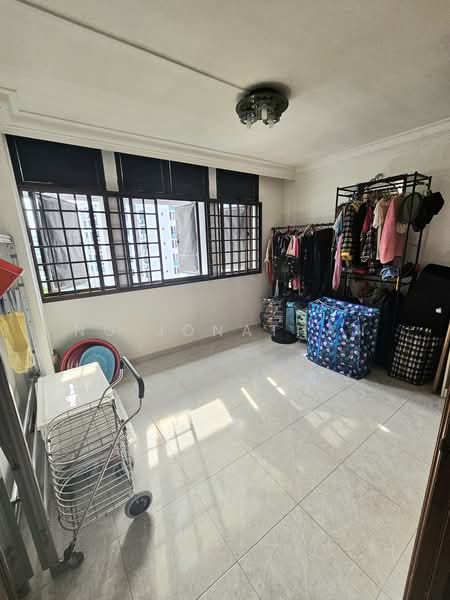 930 Hougang Street 91, 930 Hougang Street 91, 3 Bedrooms, 1,292 sqft, HDB Flat For Sale, by Ng Jonathan, 60093168 - Interior - PropertyGuru.com.sg