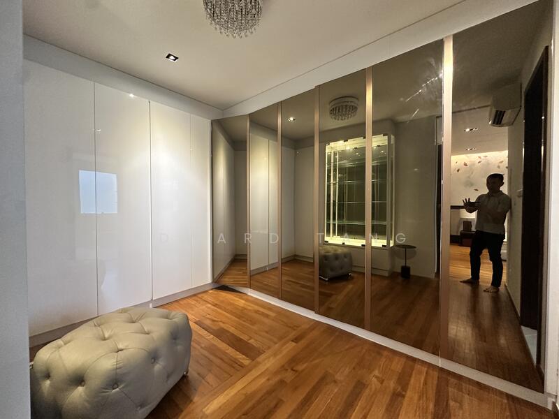 Master walk in wardrobe