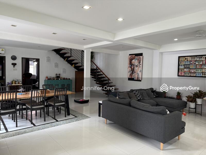 For Sale - Value Buy! Great Investment! Lovely 2 Sty Corner Terr @ Li Po Ave, MRT Lentor Station