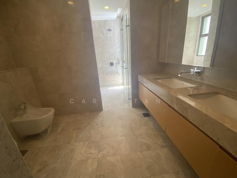 Paradise Island, Paradise Island, 7 Bedrooms, 11,371 sqft, Bungalow House For Rent, by Caren Tan, 60093349 - Bathroom - PropertyGuru.com.sg