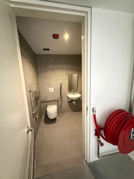 F&B SPACE FOR RENT @ DICKSON ROAD, Dickson Road, 2,527 sqft, Food & Beverage For Rent, by Shane Yeo, 60093498 - Bathroom - CommercialGuru.com.sg