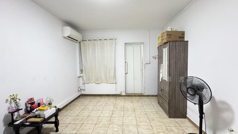 115 Pending Road, 115 Pending Road, Room Rental, 120 sqft, HDB Flat For Rent, by Brigitte Tan 郑滢薇, 60093505 - Living Room - PropertyGuru.com.sg