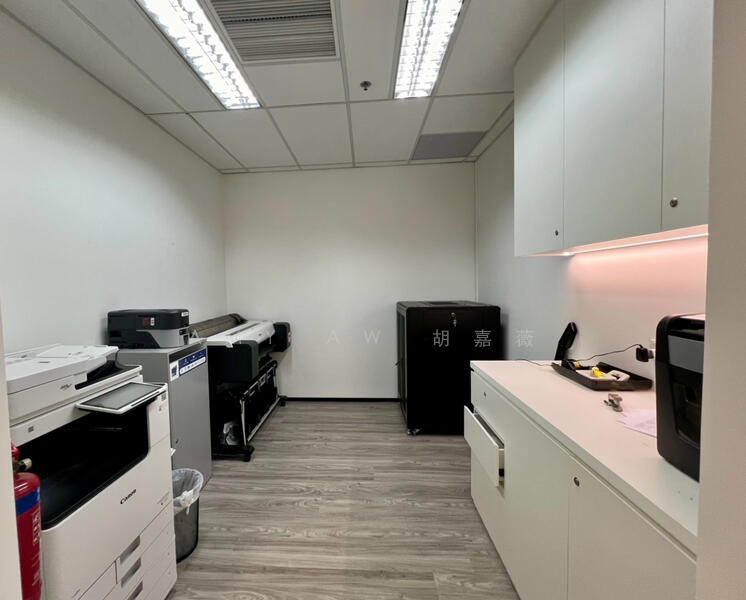 RAFFLES PLACE | Marina Bay Views | Well Fitted Office |, Raffles Place MRT, 4,295 sqft, Office For Rent, by Amy Aw 胡嘉薇, 60093539 - CommercialGuru.com.sg