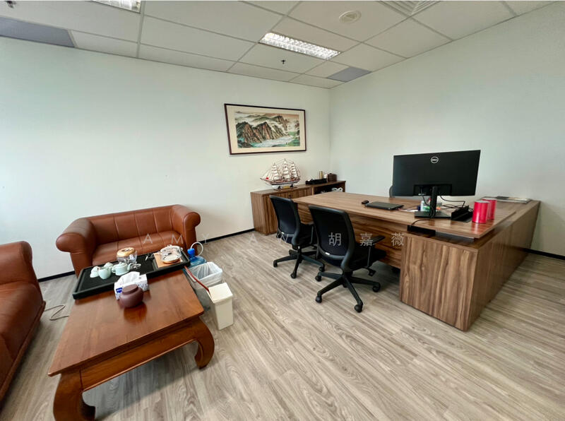 RAFFLES PLACE | Marina Bay Views | Well Fitted Office |, Raffles Place MRT, 4,295 sqft, Office For Rent, by Amy Aw 胡嘉薇, 60093539 - CommercialGuru.com.sg