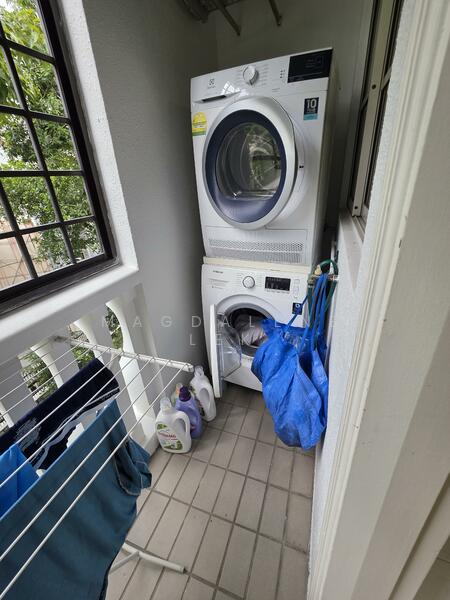 Wash  area
