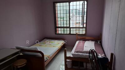 For Rent - 160 Hougang Street 11