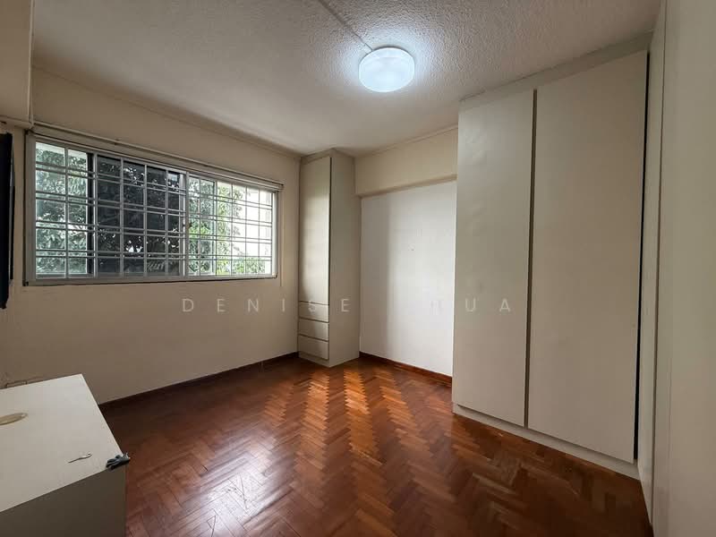 For Sale - 558 Jurong West Street 42