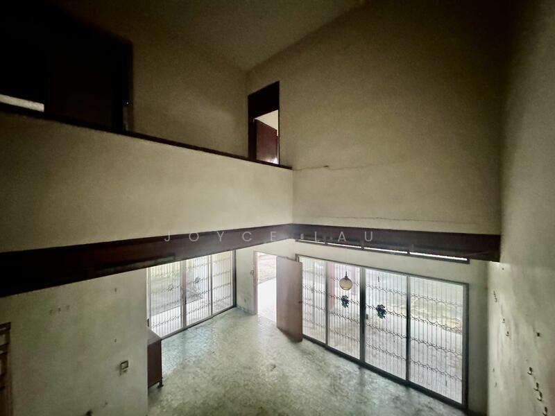 Semi Detached wide frontage FH land for rebuild! Near Beauty World MRT, Below Value Semi-Detached House For Sale at S$ 6,990,000 | PropertyGuru Singapore