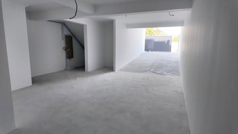 Seletar Hills, Seletar / Yio Chu Kang, 5 Bedrooms, 4,800 sqft, Corner Terrace For Sale, by Nick Beh, 60093748 - Interior - PropertyGuru.com.sg