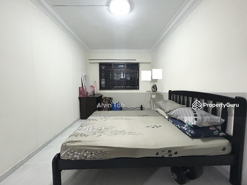 For Sale - 330 Sembawang Close
