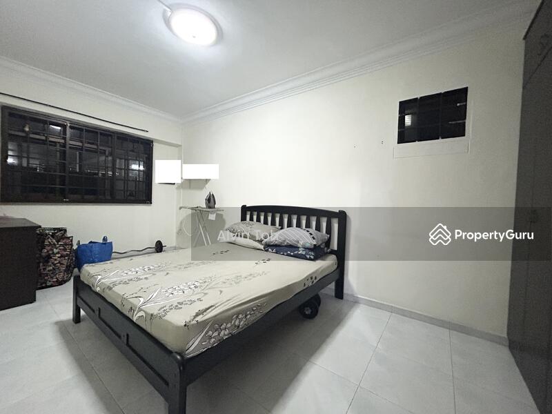 For Sale - 330 Sembawang Close