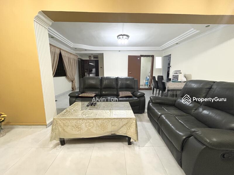 For Sale - 330 Sembawang Close