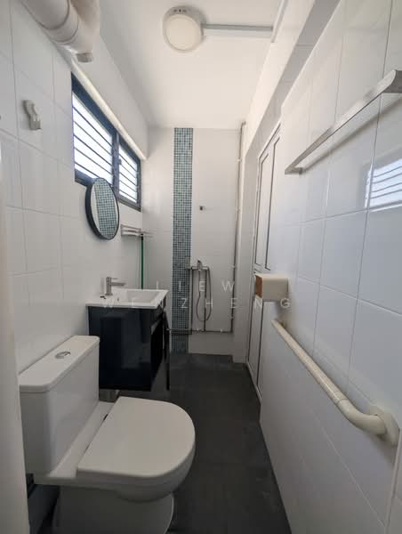 633 Yishun Street 61, 633 Yishun Street 61, Room Rental, 250 sqft, HDB Flat For Rent, by Liew Wenzheng, 60093958 - Bathroom - PropertyGuru.com.sg