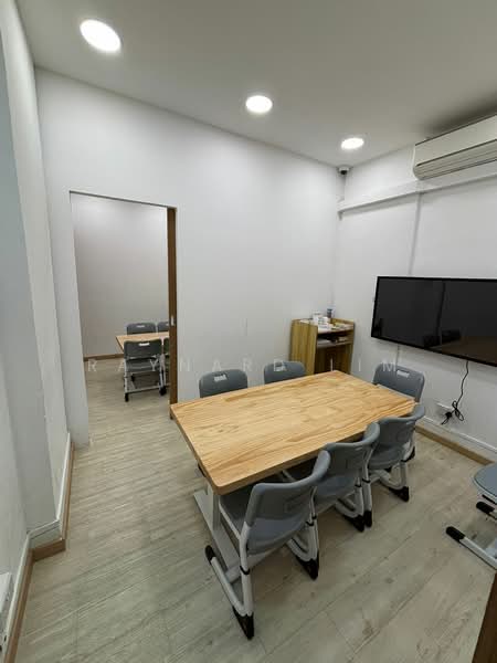 433 Clementi Avenue 3, 433 Clementi Avenue 3, 152 sqft, Shop / Shophouse For Rent, by Raynard Lim, 60094004 - CommercialGuru.com.sg