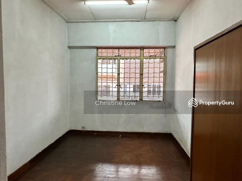 For Sale - D13 Freehold Macpherson Road Original Terrace Good for A&A/Rebuild