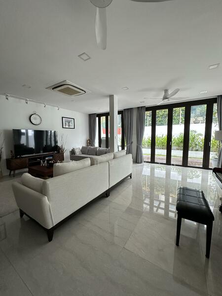 For Sale - Move In Condition 2 Storey Semi Detached in Kembangan