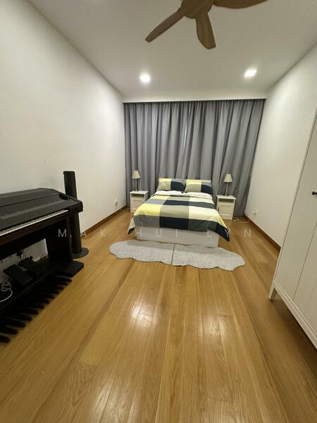 For Sale - Move In Condition 2 Storey Semi Detached in Kembangan