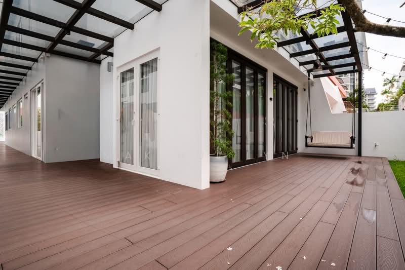 For Sale - Move In Condition 2 Storey Semi Detached in Kembangan