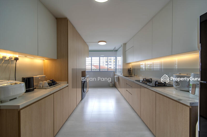 For Sale - 241 Jurong East Street 24