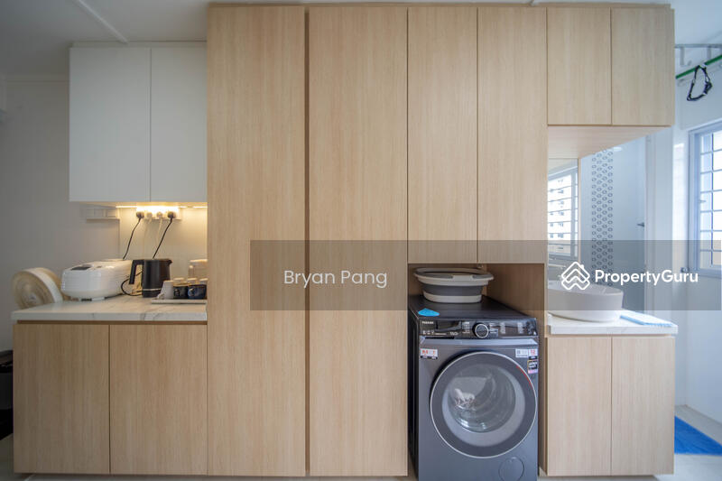 For Sale - 241 Jurong East Street 24