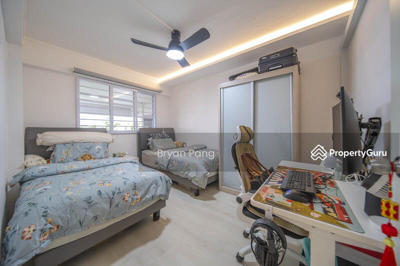 For Sale - 241 Jurong East Street 24