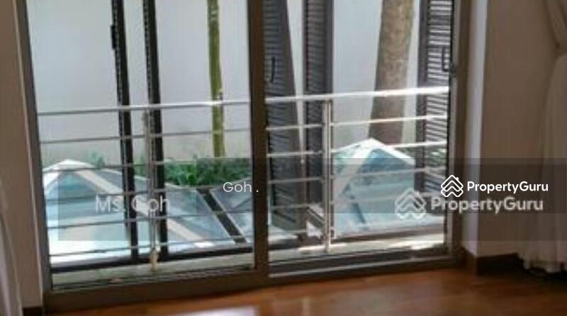 For Sale - Nassim Jade