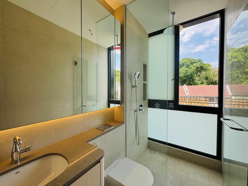 For Sale - Brand New & Beautiful, 3 levels with Lift, 5 bedrooms all ensuite with wardrobes