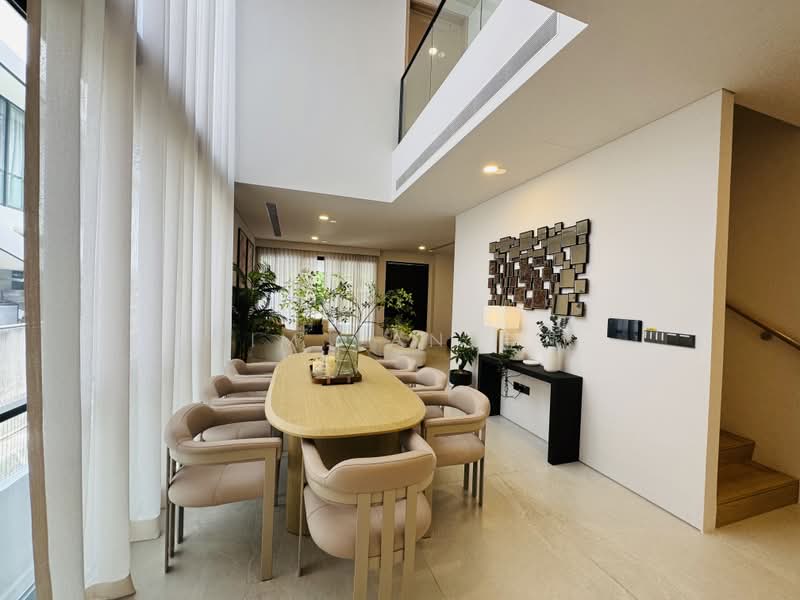 Brand New & Stunning, Luxury Living with home lift at prime district 11, Botanic Gardens vicinity - call 8130 3636 for details, 6 Bedrooms, 7,898 sqft, Corner Terrace For Sale, by Kim Yan 金燕, 60094539 - PropertyGuru.com.sg