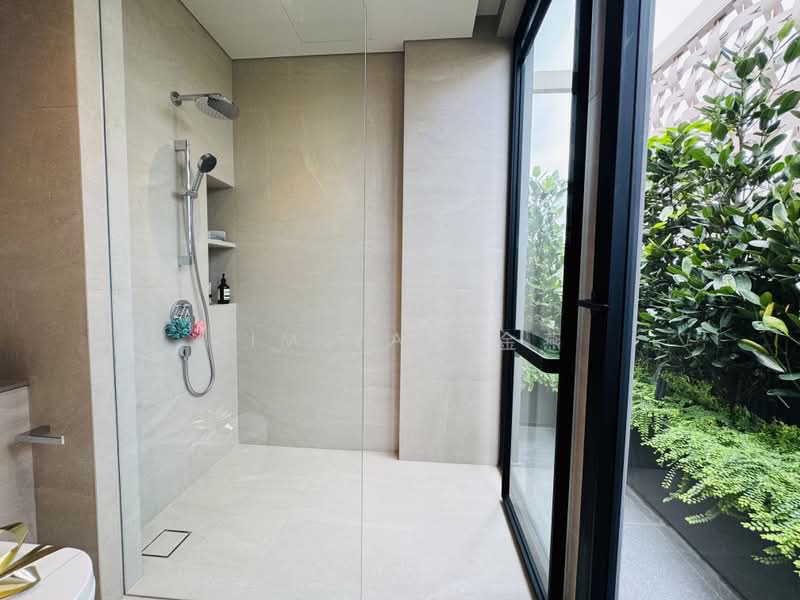 Brand New & Stunning Semi-D, Luxury Living with home lift at prime district 11, walk to Tan Kah Kee MRT – call 8130 3636 to view now!, 6 Bedrooms, 6,702 sqft, Corner Terrace For Sale, by Kim Yan 金燕, 60094539 - PropertyGuru.com.sg