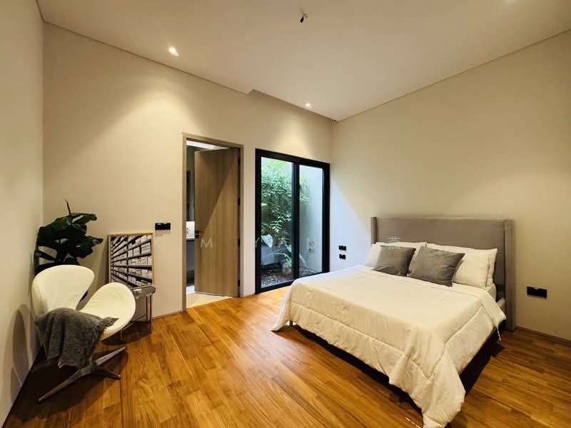 Brand New & Stunning Semi-D, Luxury Living with home lift at prime district 11, walk to Tan Kah Kee MRT – call 8130 3636 to view now!, 6 Bedrooms, 6,702 sqft, Corner Terrace For Sale, by Kim Yan 金燕, 60094539 - PropertyGuru.com.sg
