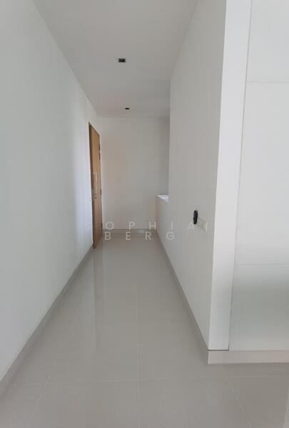 For Rent - The Cosmopolitan