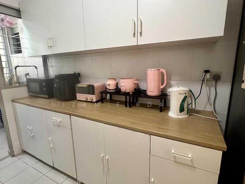 For Rent - 525C Costa Ris
